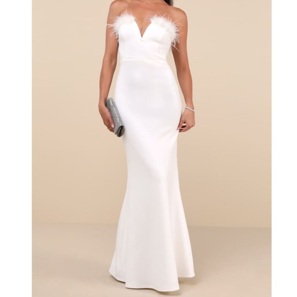 NEW Lulus Extraordinary Glam White Feather Strapless Mermaid Maxi Dress Small